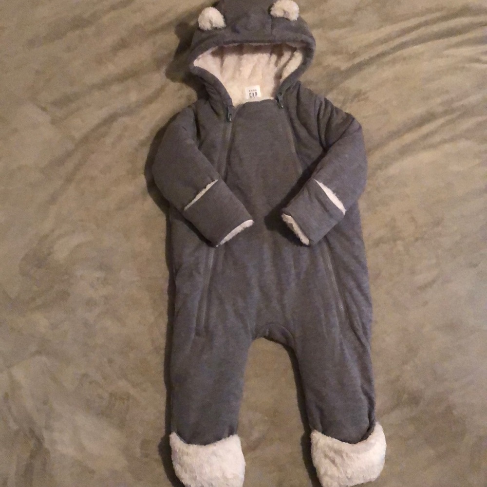 NEW! NEVER WORN. Baby Gap Sherpa fleece and cotton onesie